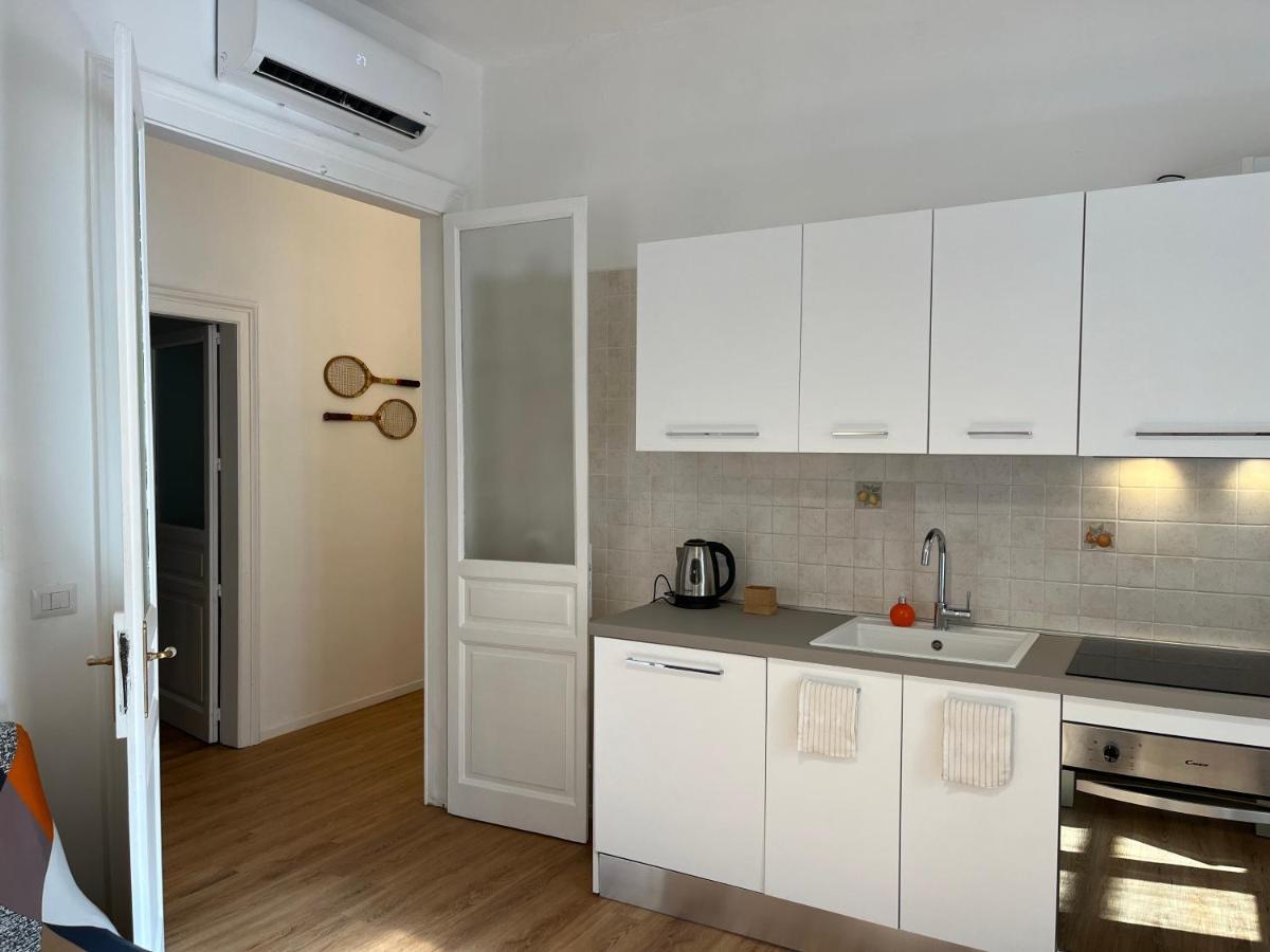 Casa In Centro Con Terrazzo Lägenhet Bari Exteriör bild